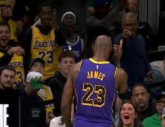 湖人复出首战，逆转取胜状态火爆，状态爆棚成为焦点！的简单介绍