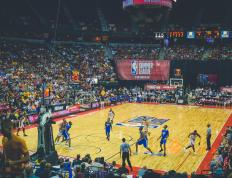 杜兰特焦点对战，德罗巴与80激战中国队分钟，锐不可当胜负难料！引发球迷热议